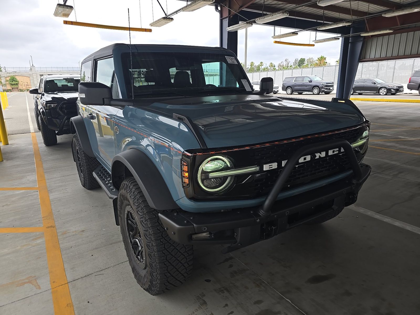 FORD BRONCO - 4