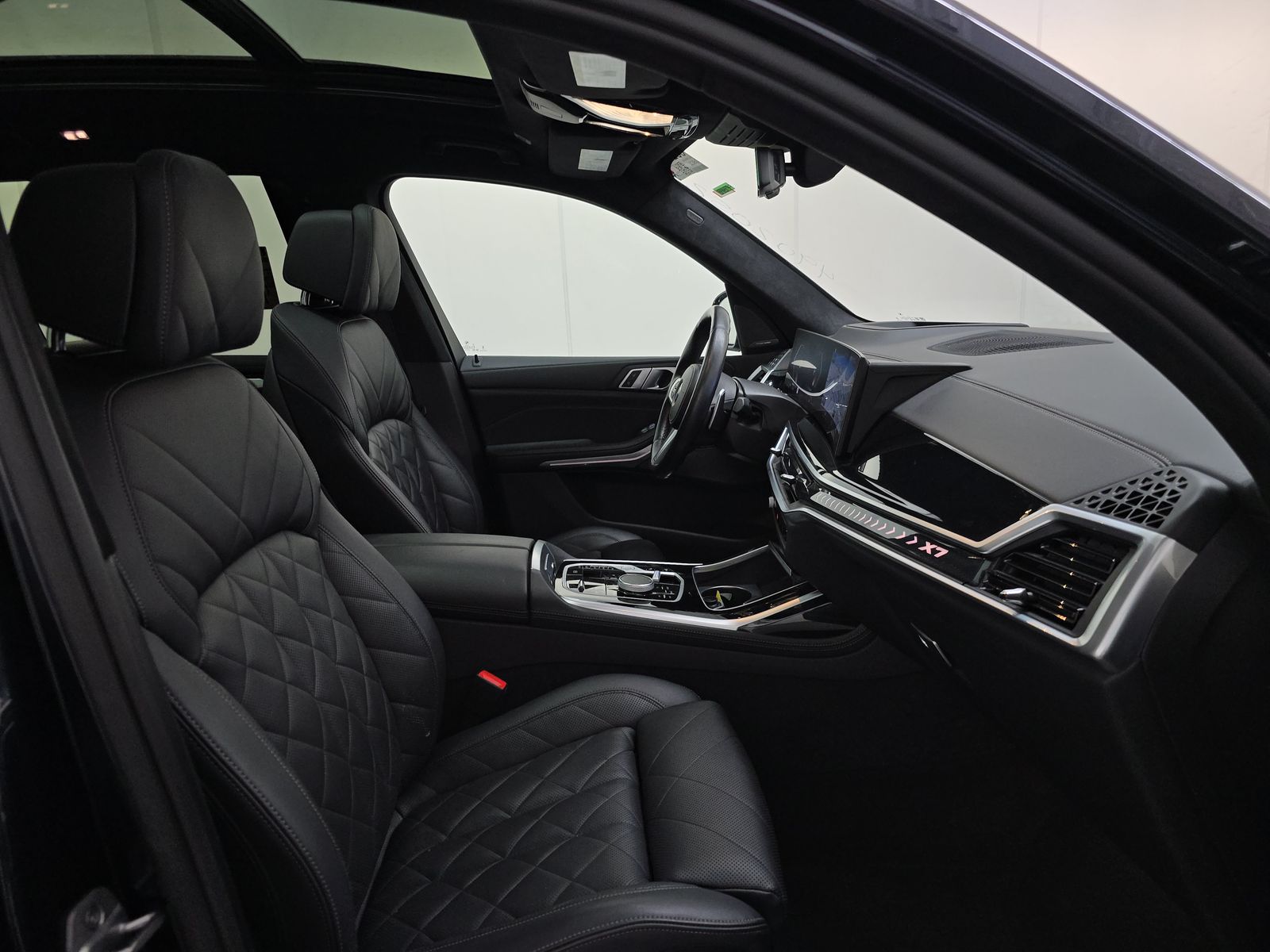 2023 BMW X7 xDrive40i AWD