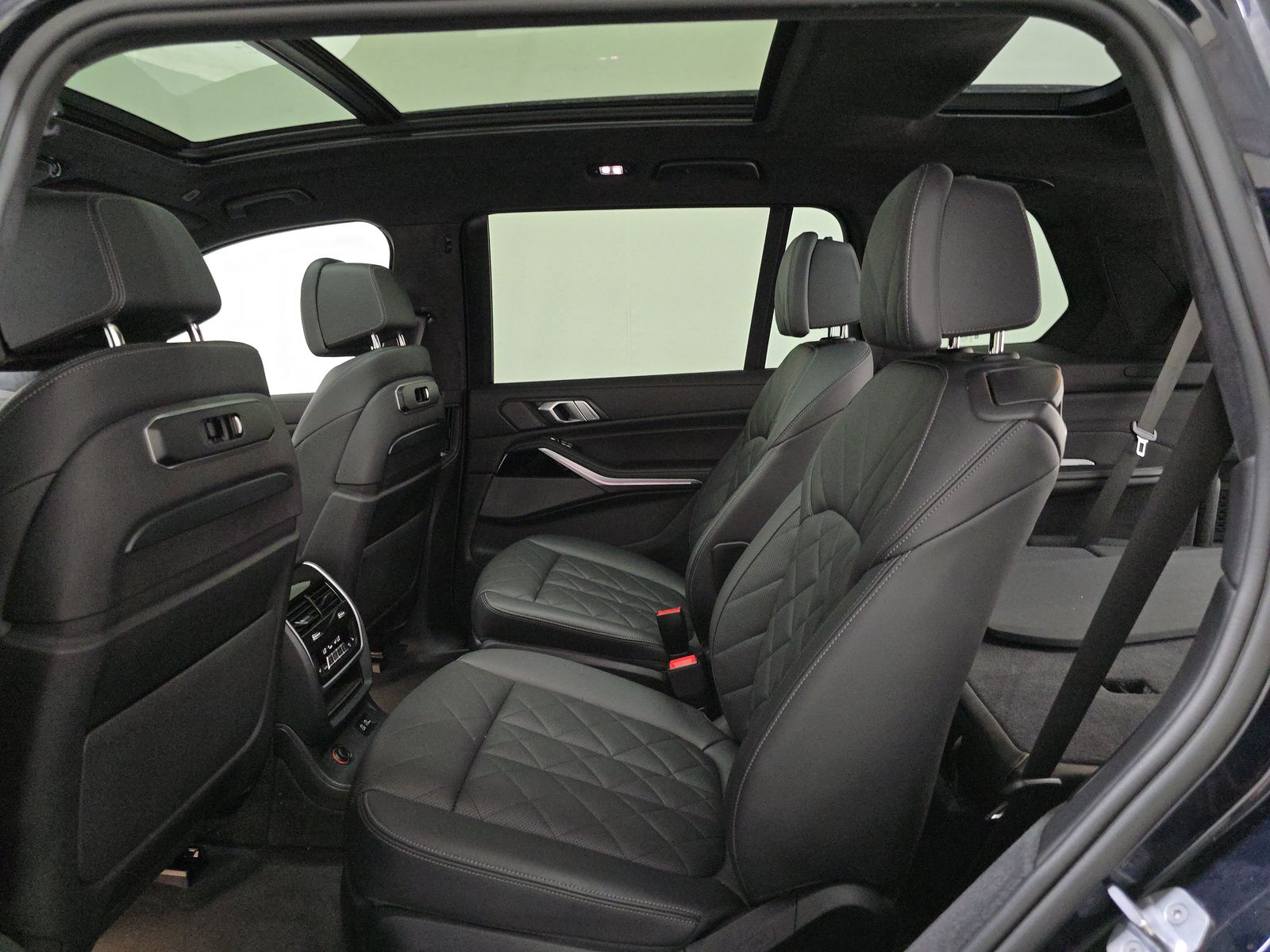 2023 BMW X7 xDrive40i AWD