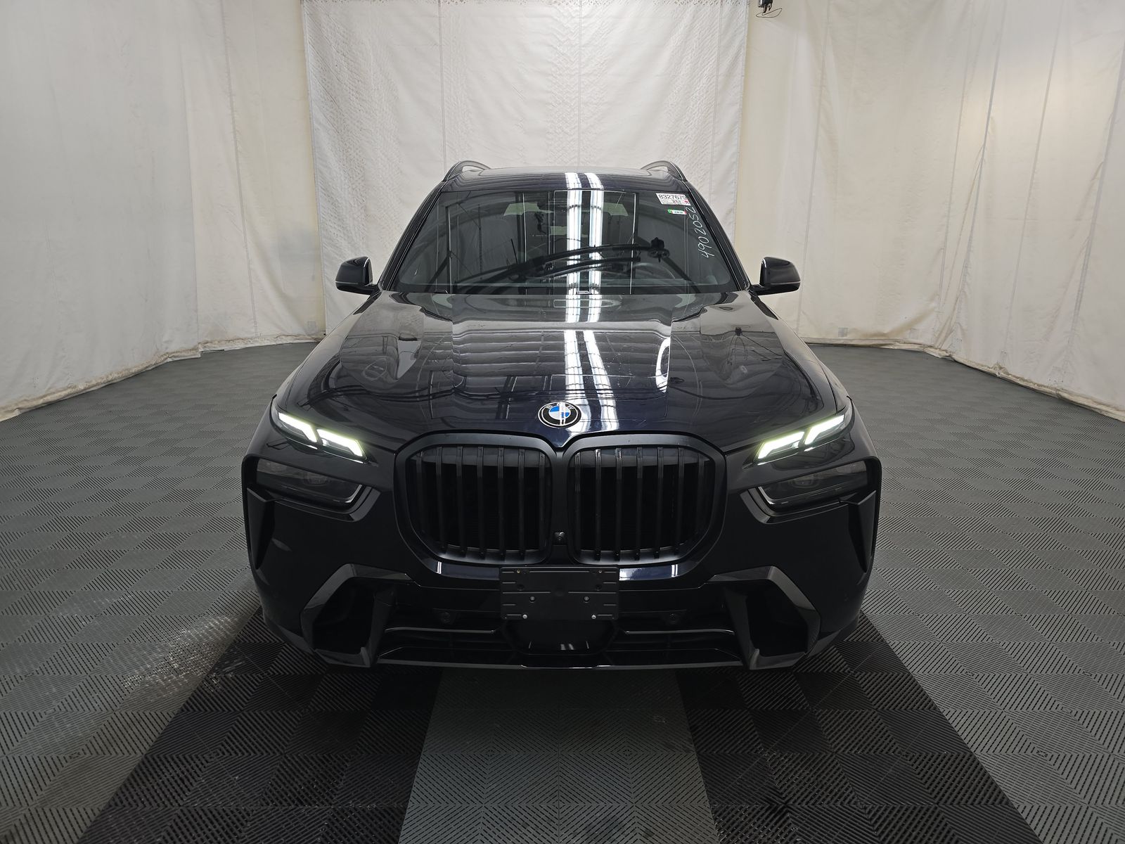 2023 BMW X7 xDrive40i AWD