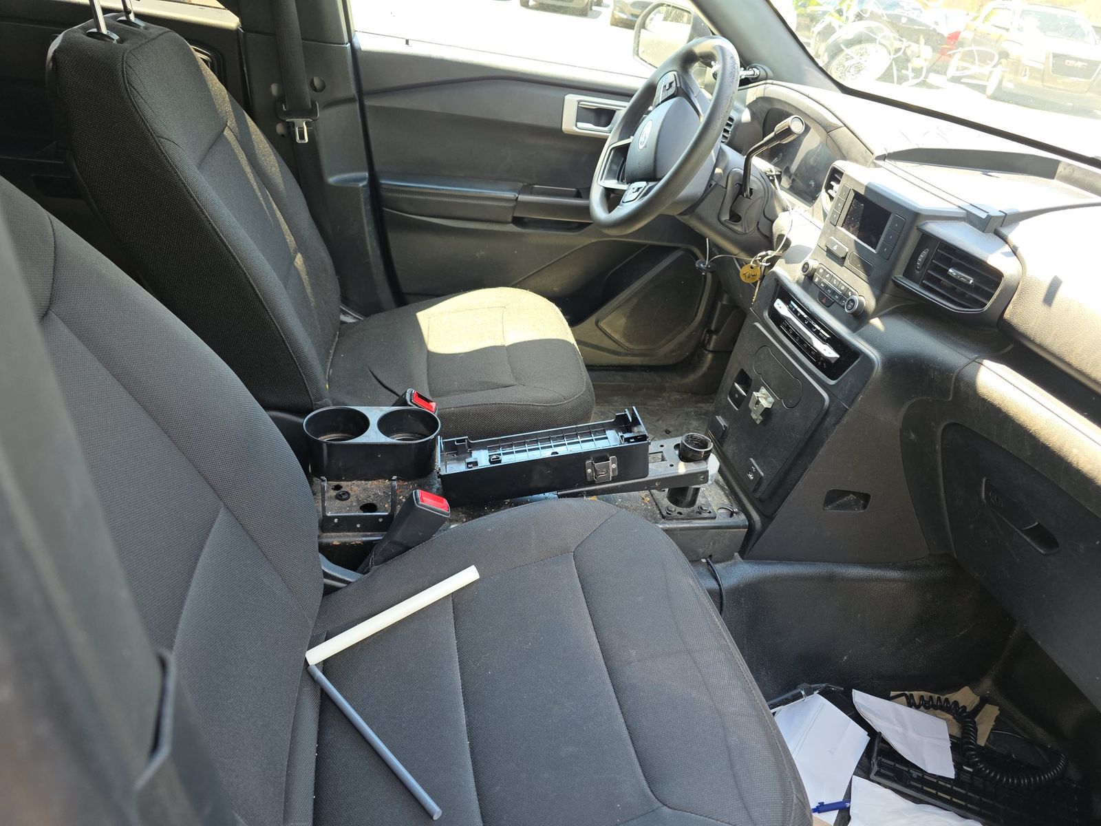 FORD EXPLORER - 9