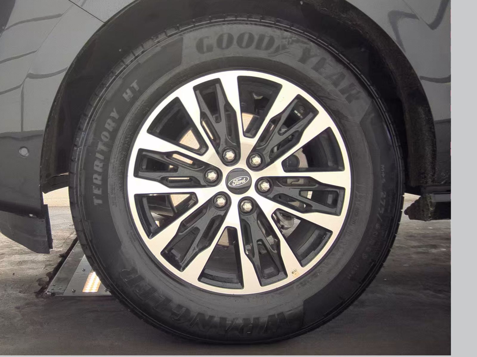 FORD EXPEDITION - 10