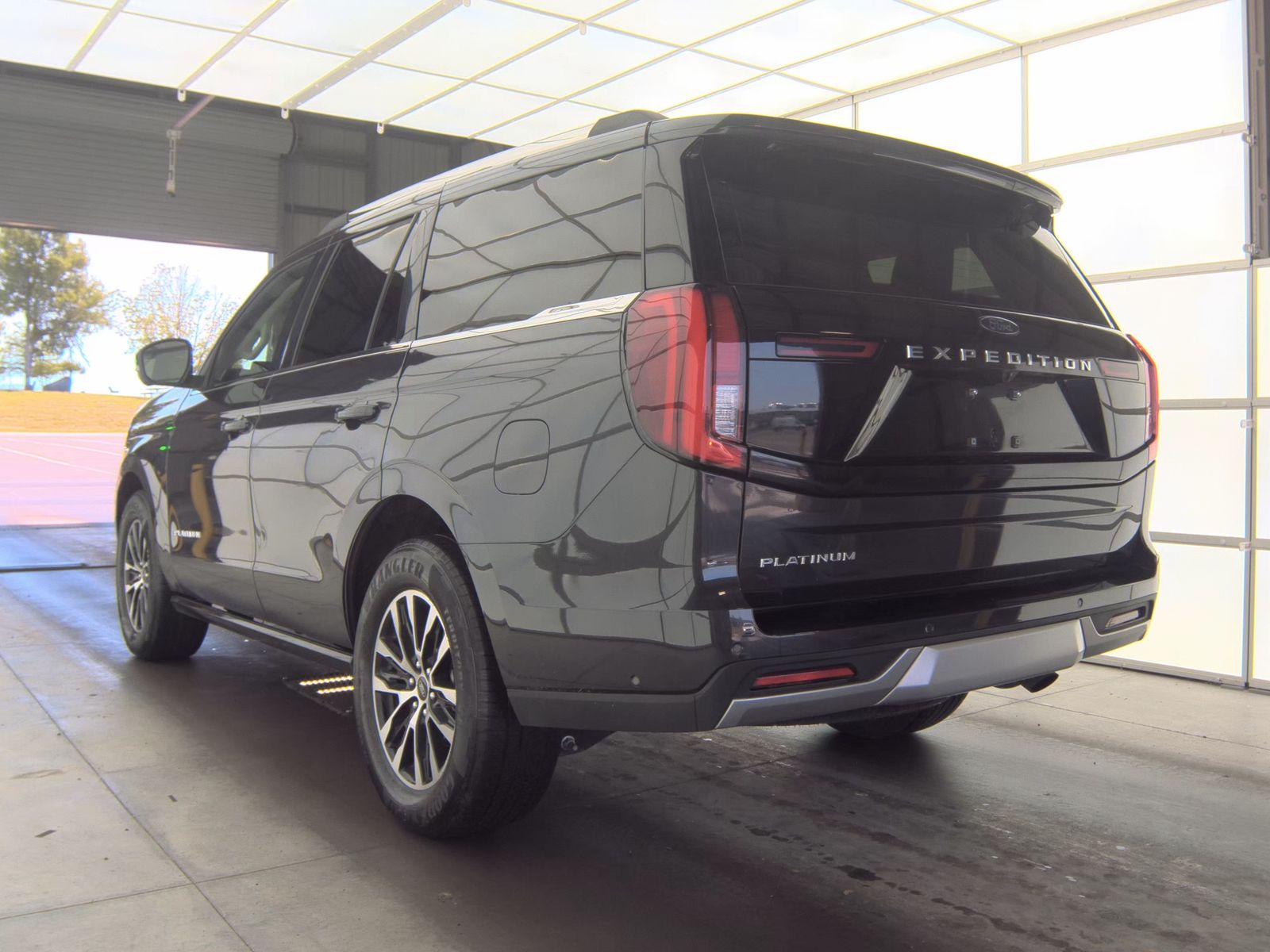FORD EXPEDITION - 9
