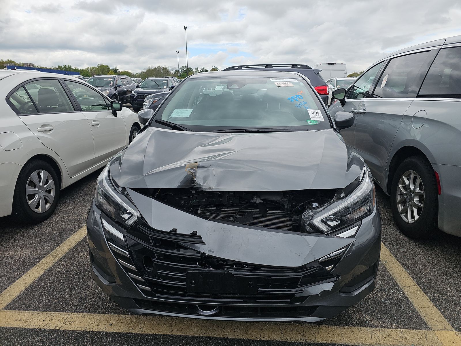 NISSAN VERSA - 3