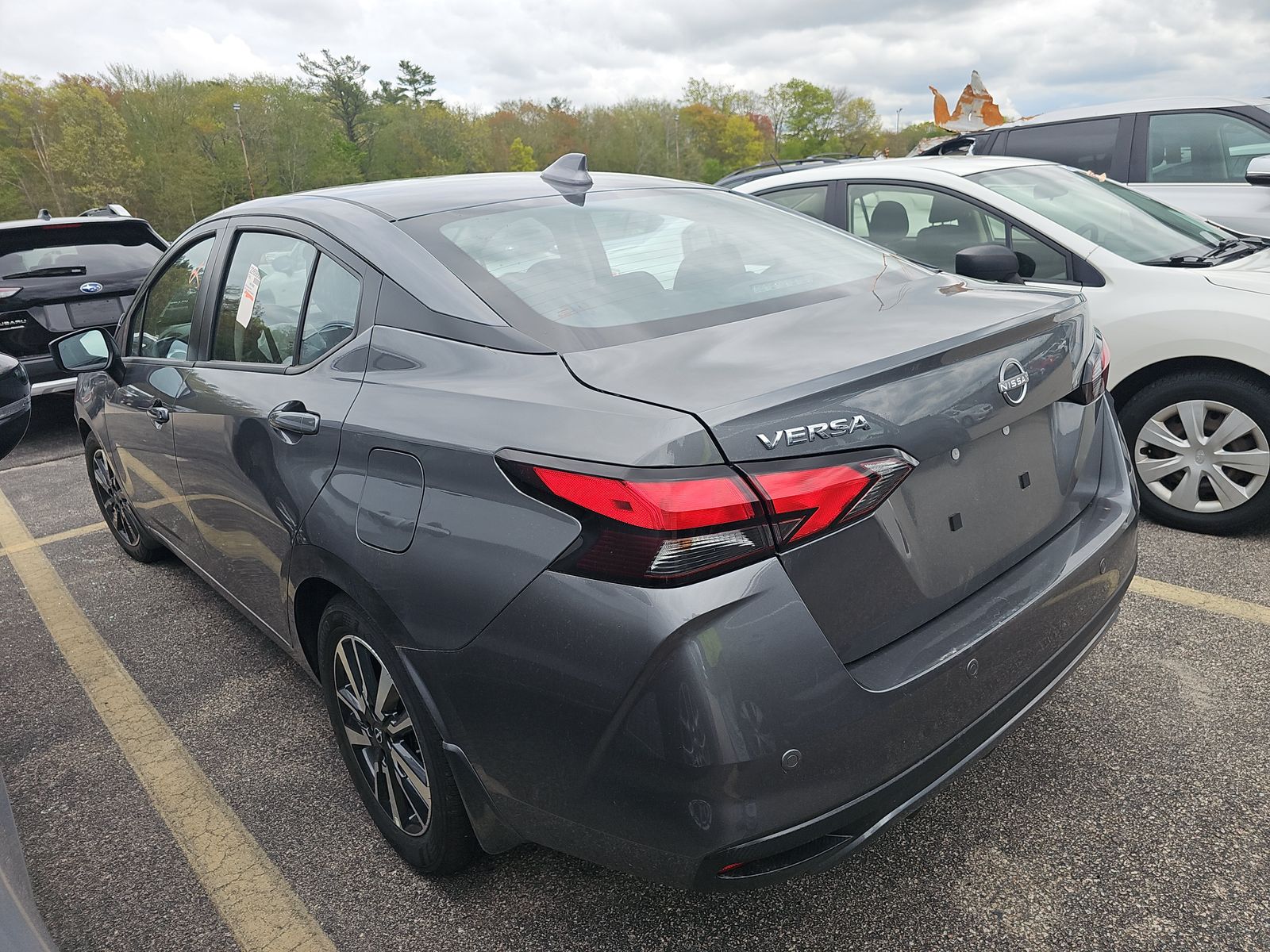 NISSAN VERSA - 7