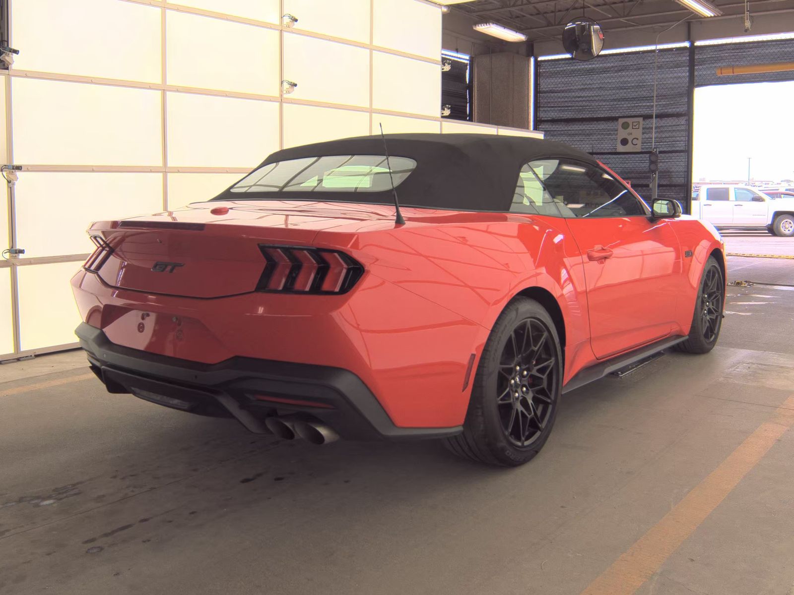 FORD MUSTANG - 6