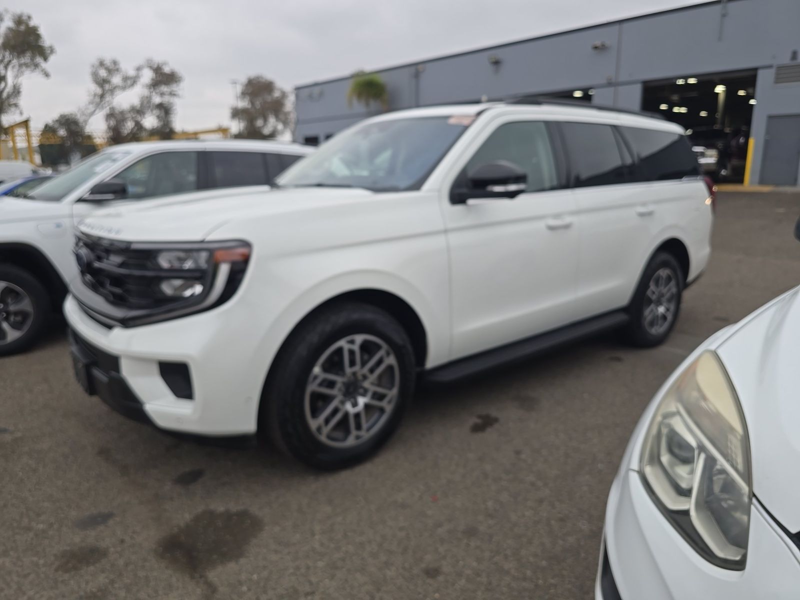 FORD EXPEDITION - 1