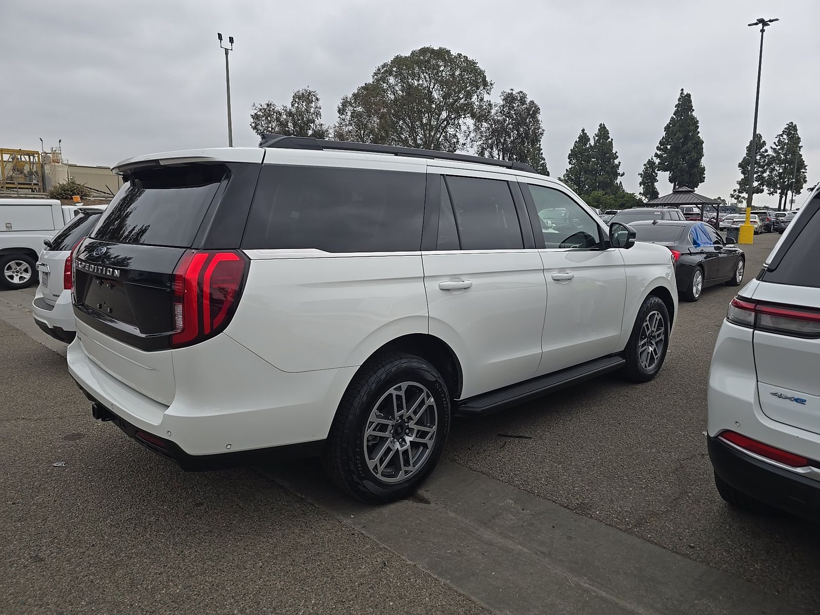 FORD EXPEDITION - 5