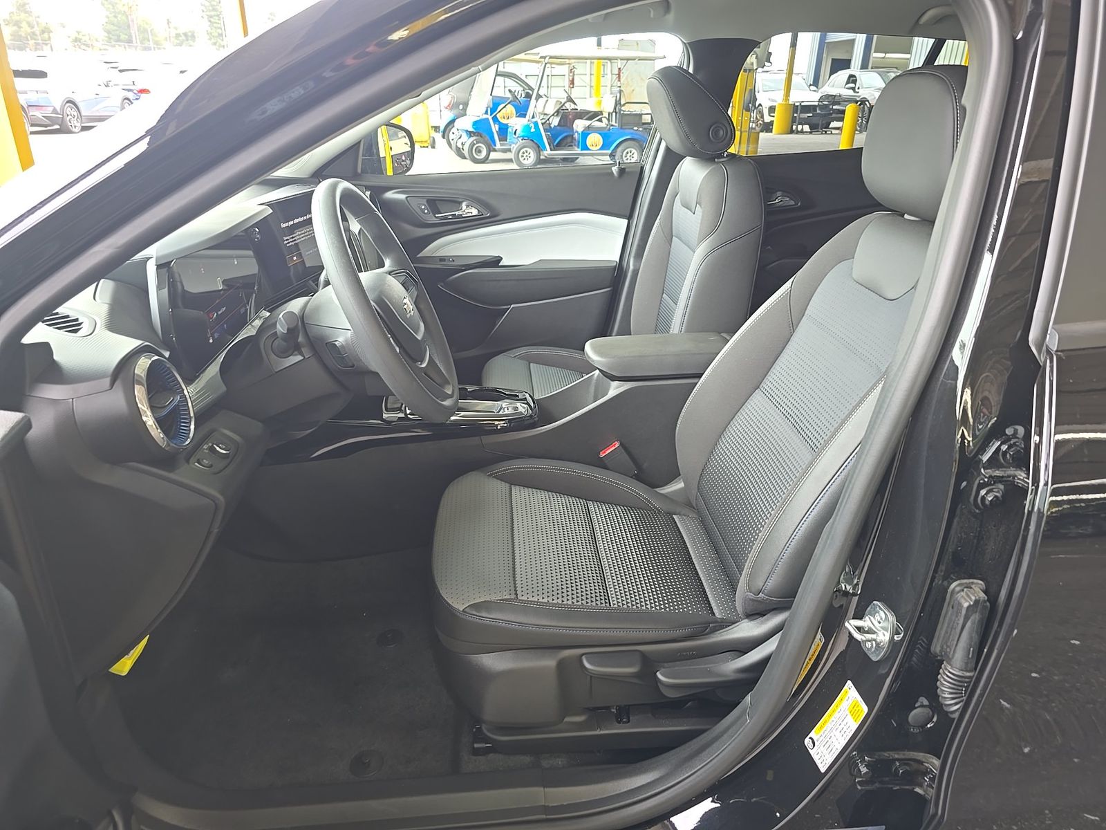 CHEVROLET TRAX - 8