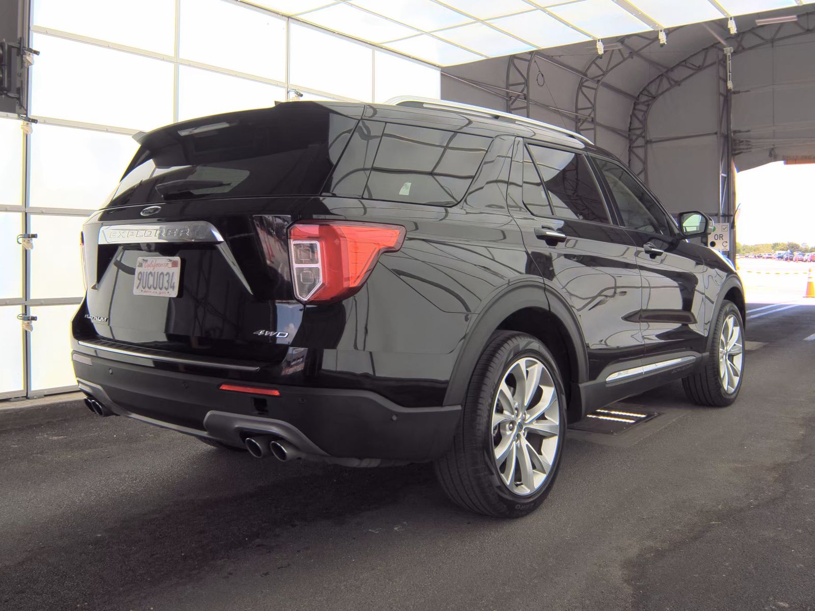 FORD EXPLORER - 6