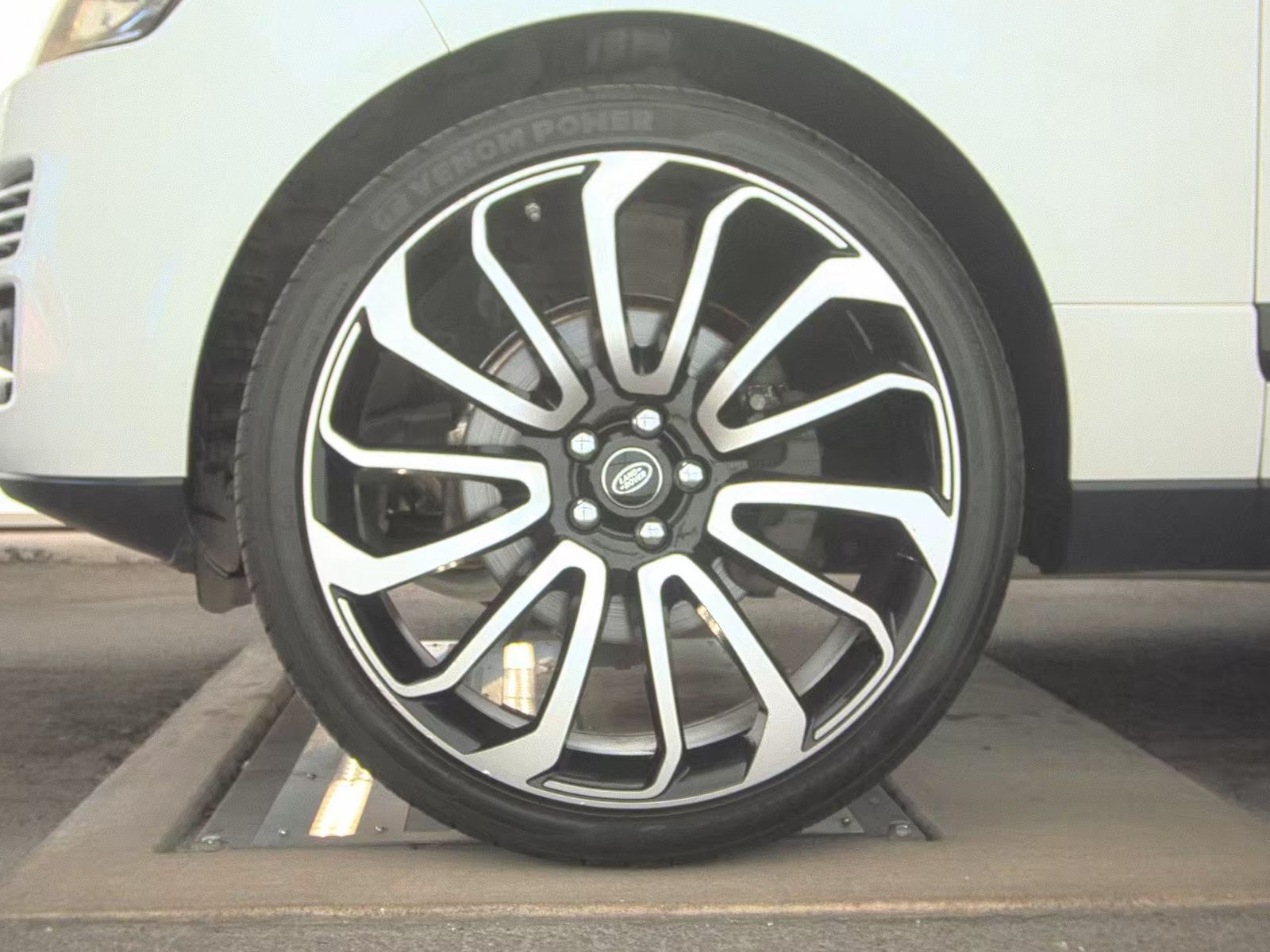 LAND ROVER RANGE ROVER - 10