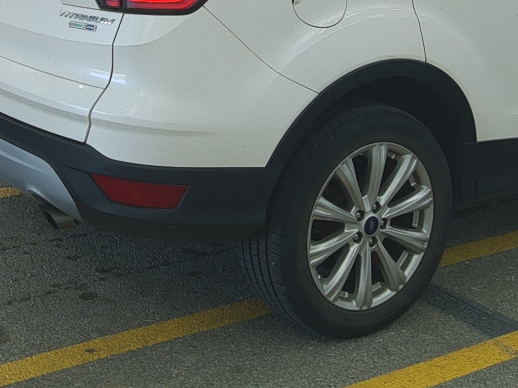 FORD ESCAPE - 10