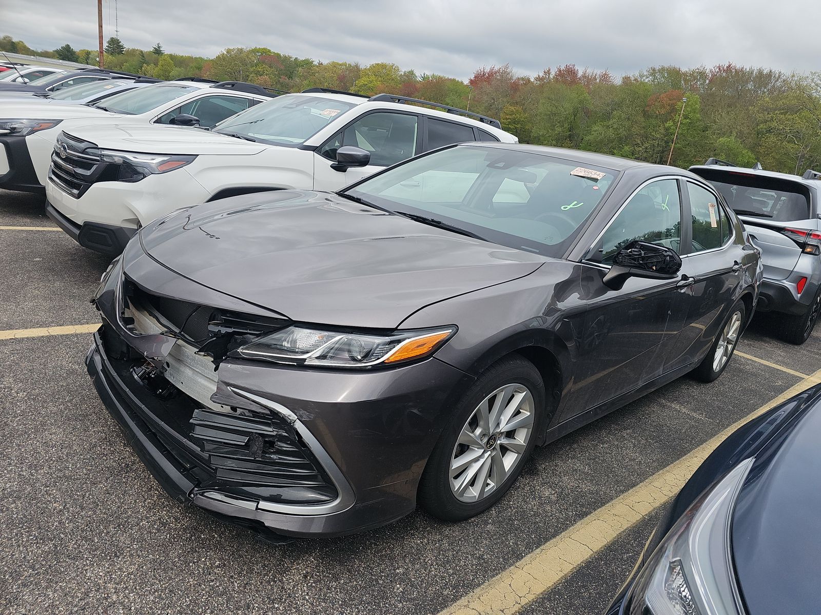 TOYOTA CAMRY - 1