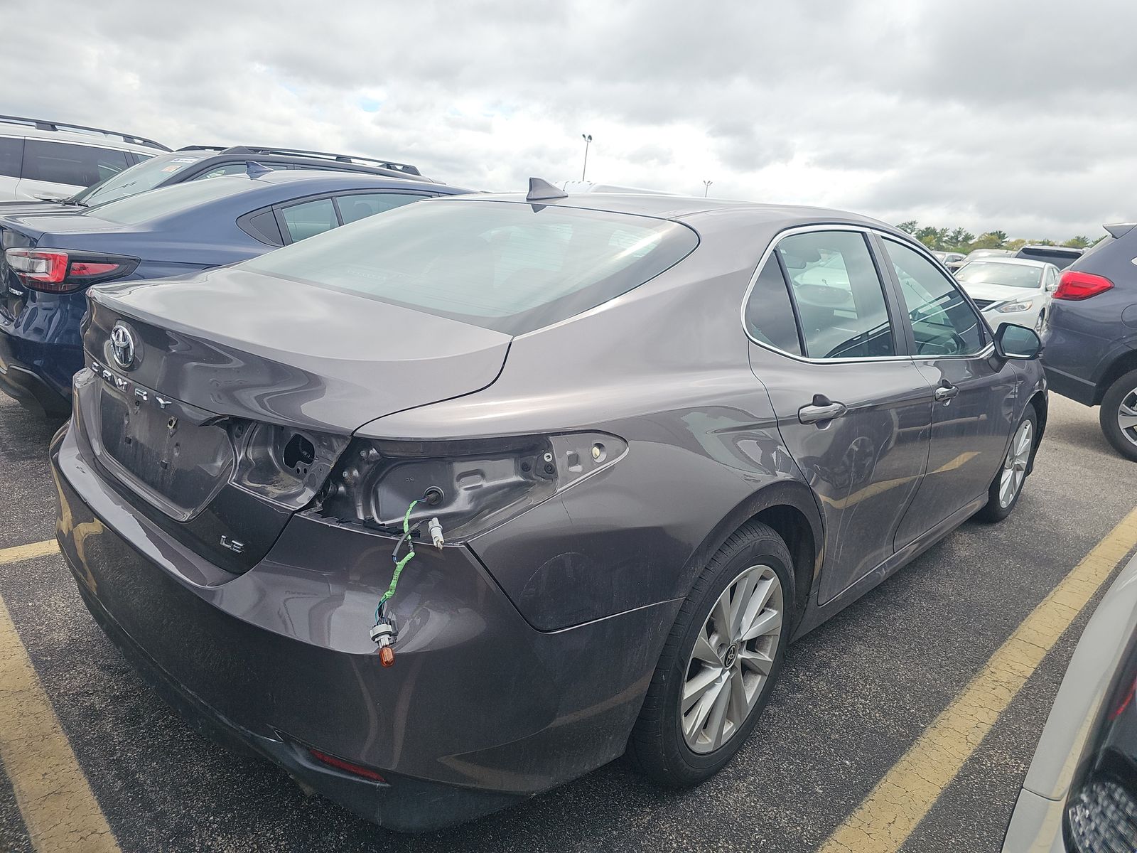 TOYOTA CAMRY - 5