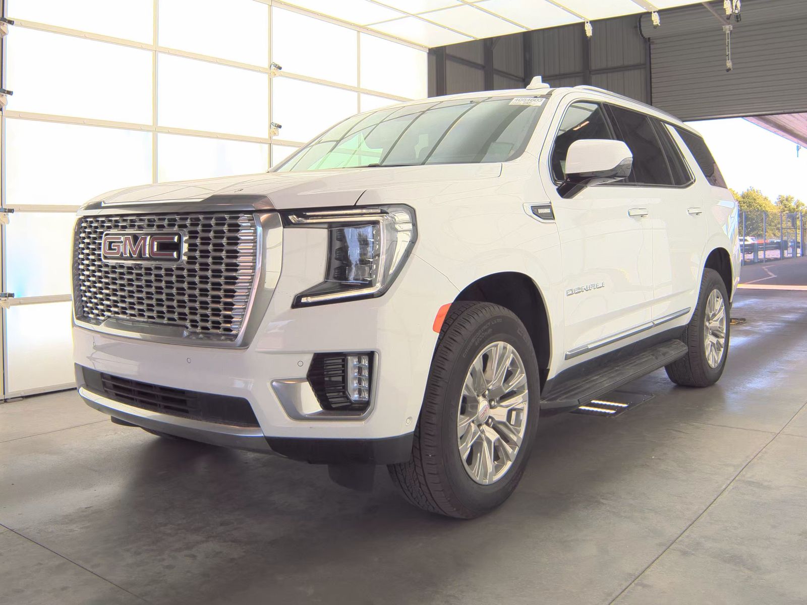 2024 GMC Yukon 4WD Denali's photo