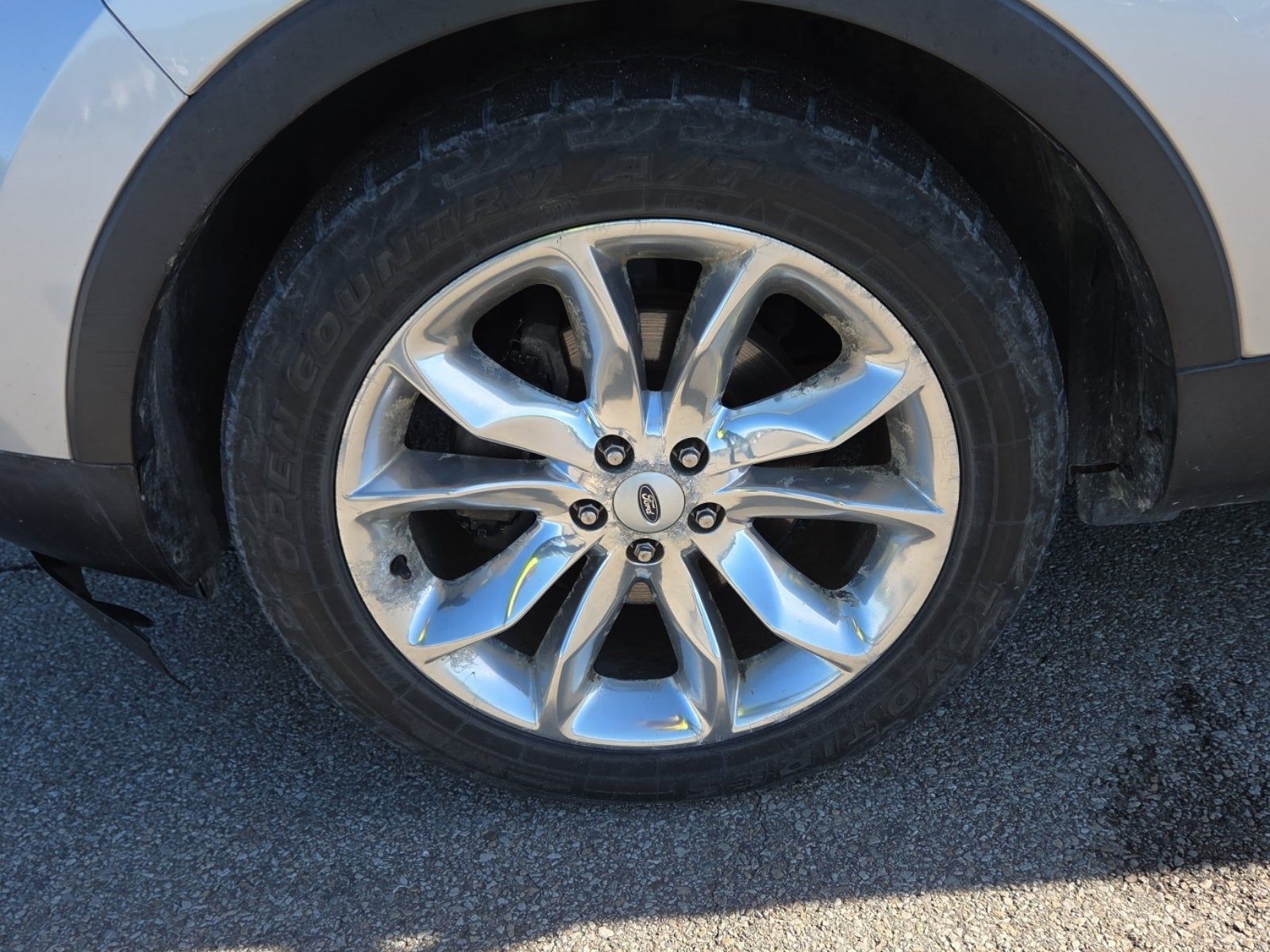 FORD EXPLORER - 3