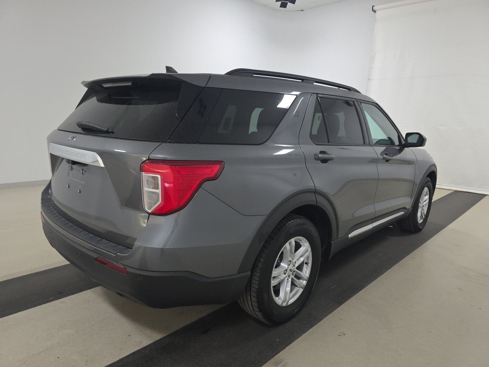 FORD EXPLORER - 5