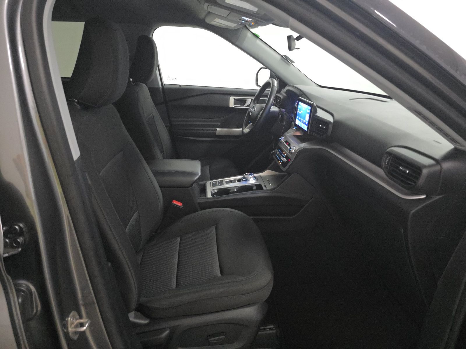FORD EXPLORER - 9