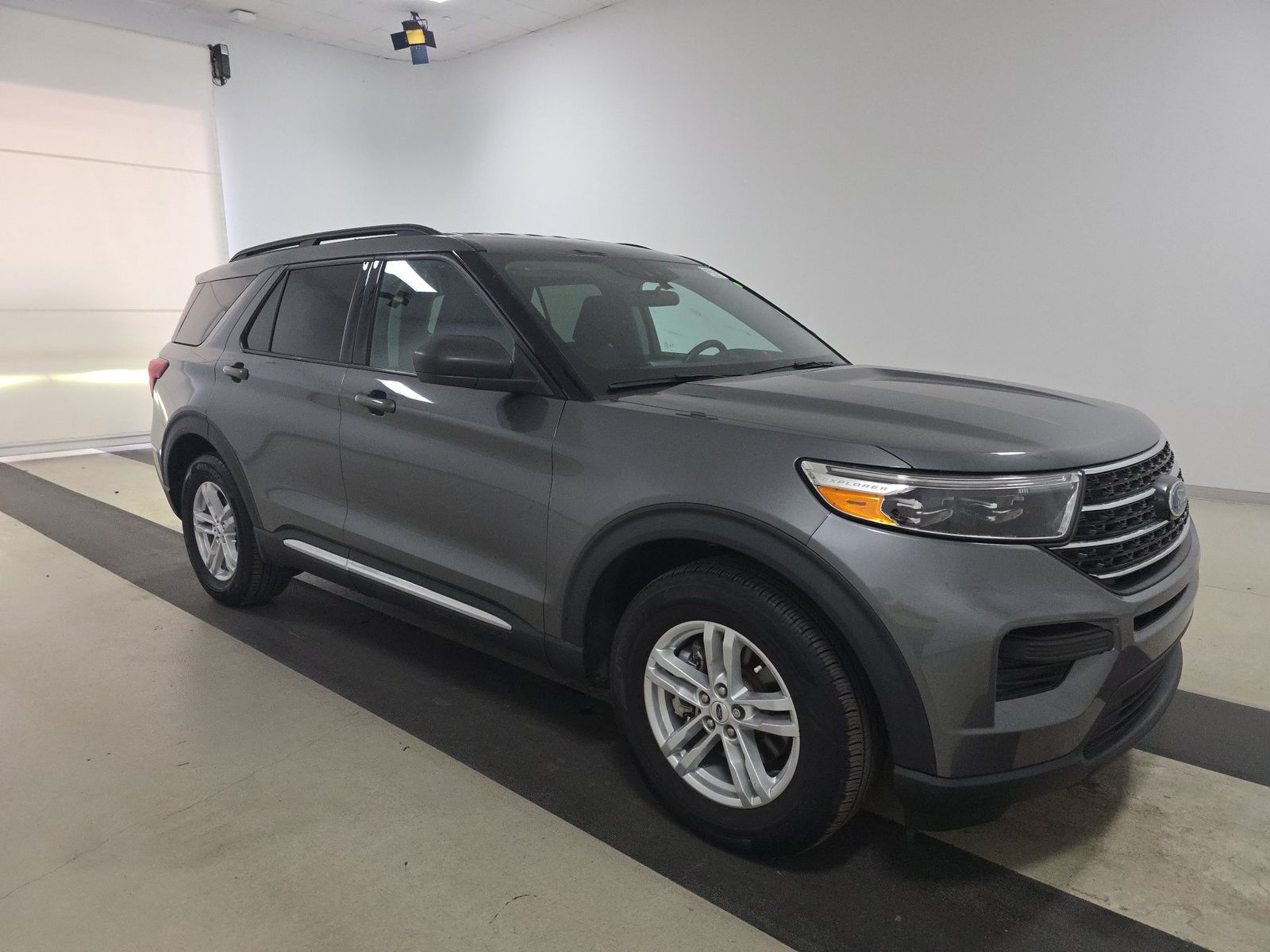 FORD EXPLORER - 4