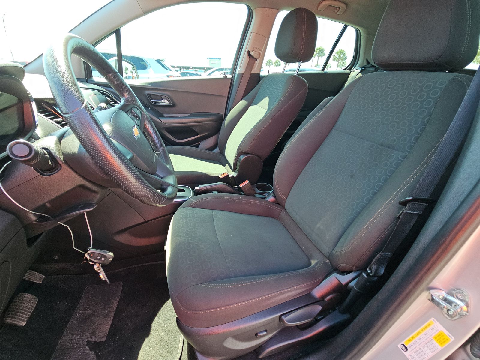 CHEVROLET TRAX - 8
