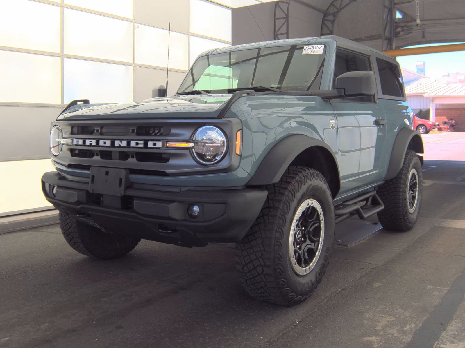 FORD BRONCO - 1