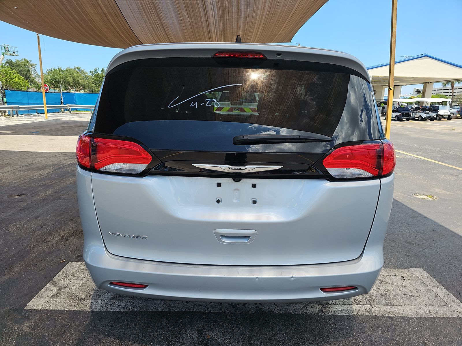CHRYSLER VOYAGER - 6