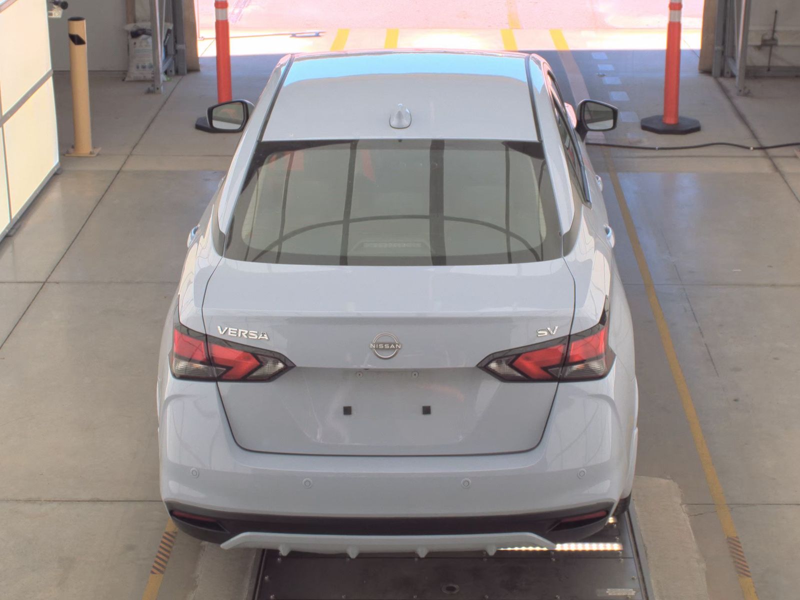 NISSAN VERSA - 7