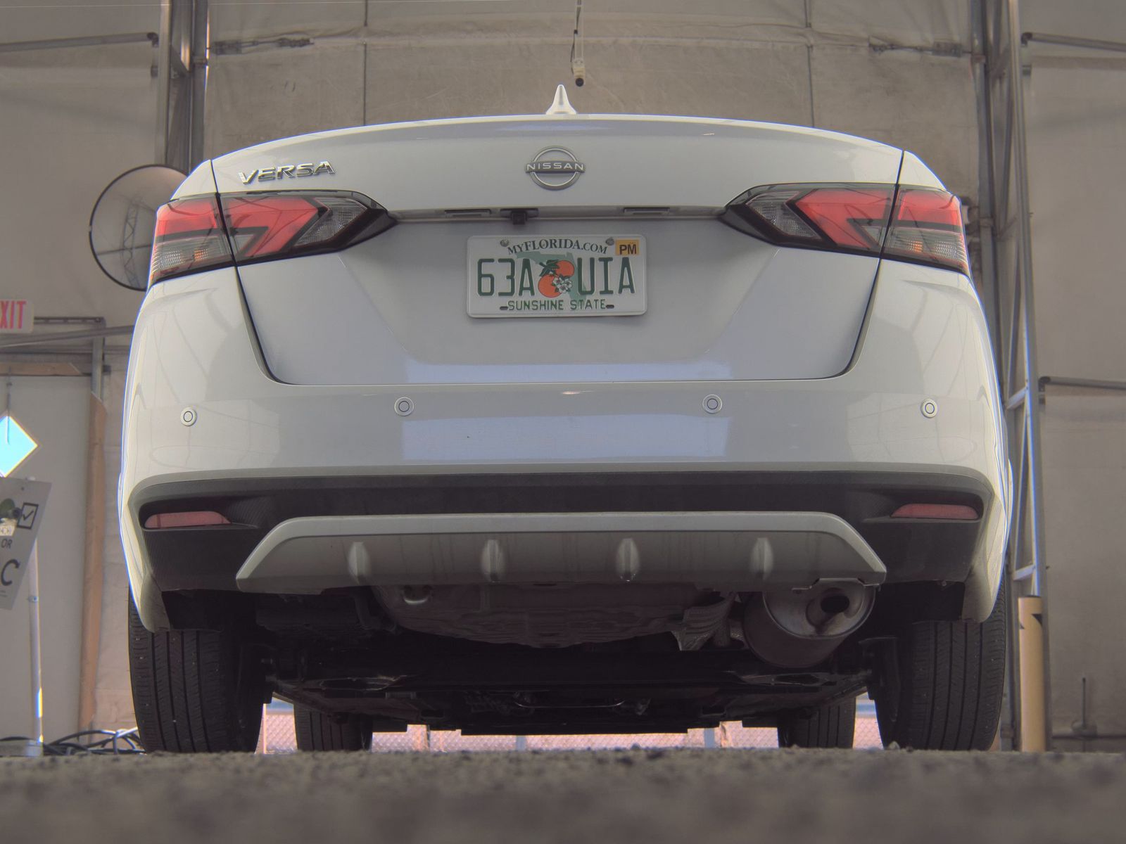 NISSAN VERSA - 8