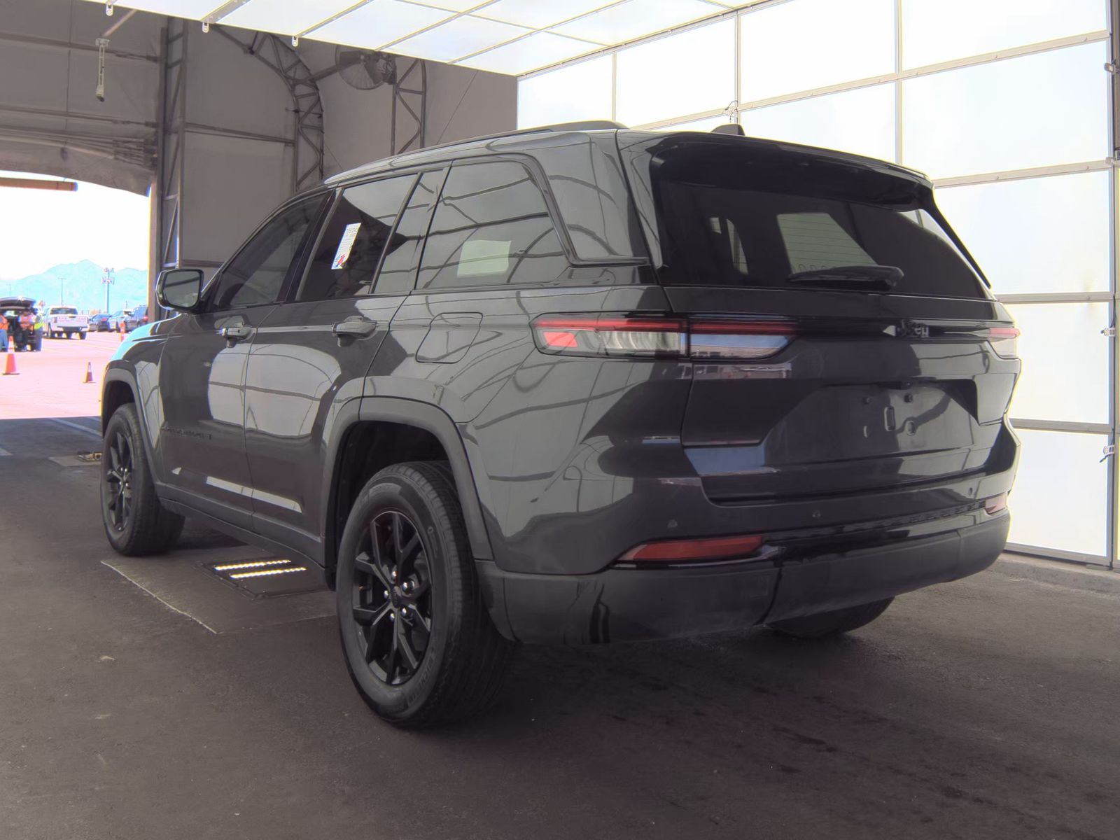 2024 Jeep Grand Cherokee Altitude RWD