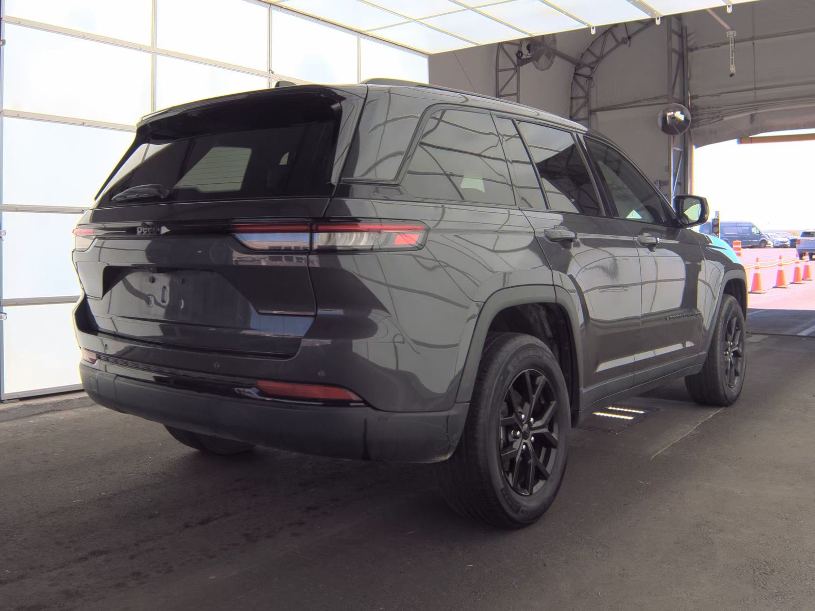 2024 Jeep Grand Cherokee Altitude RWD