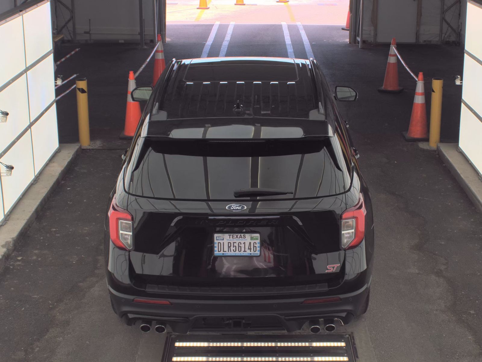 FORD EXPLORER - 7