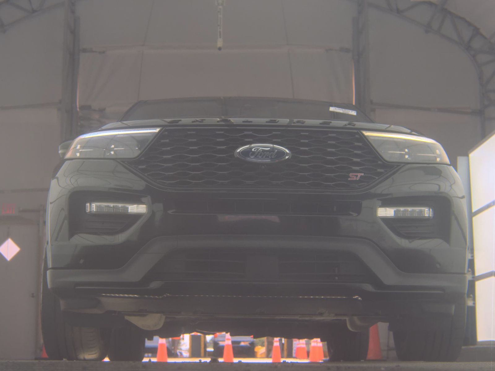 FORD EXPLORER - 4