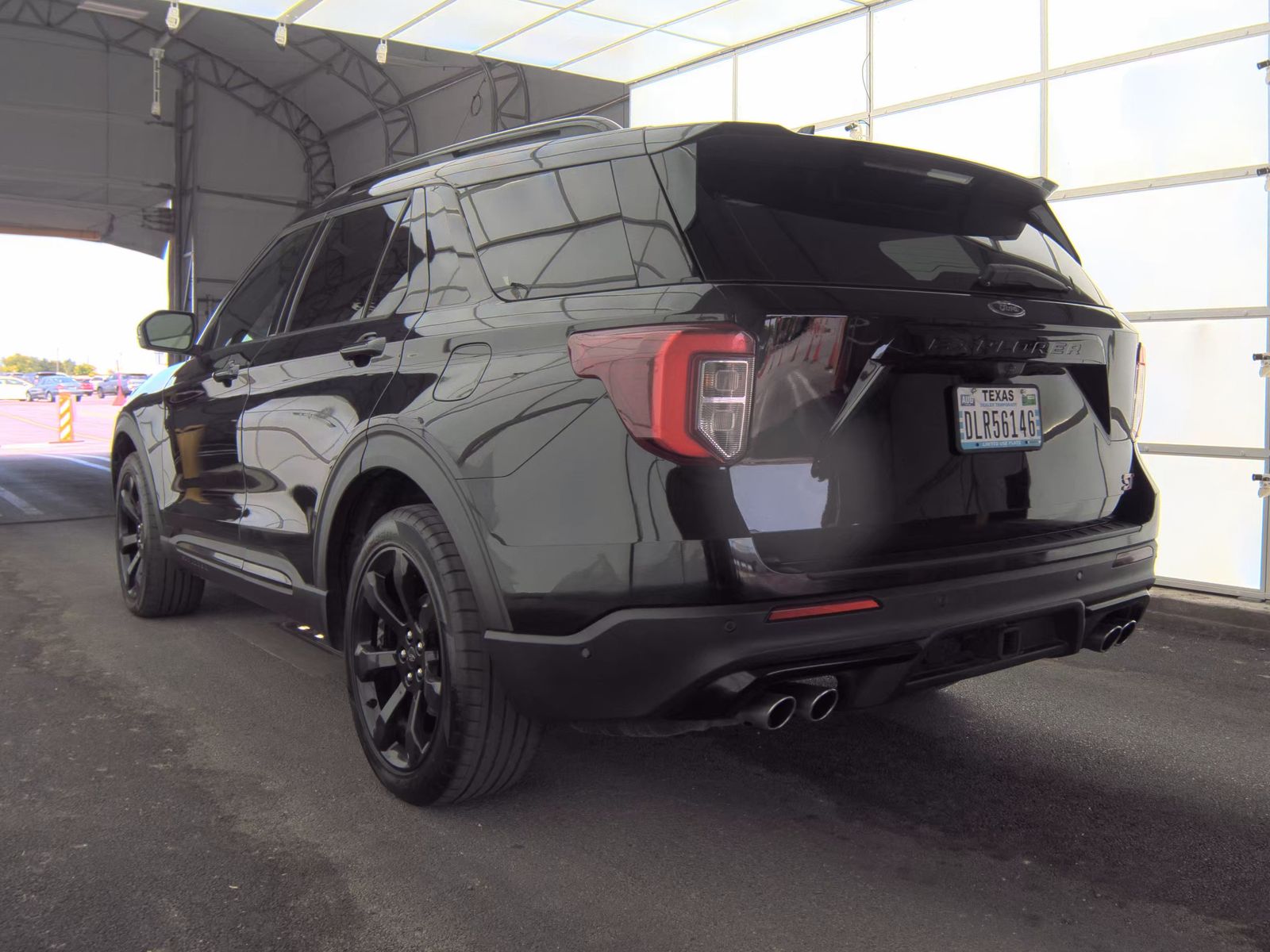 FORD EXPLORER - 9