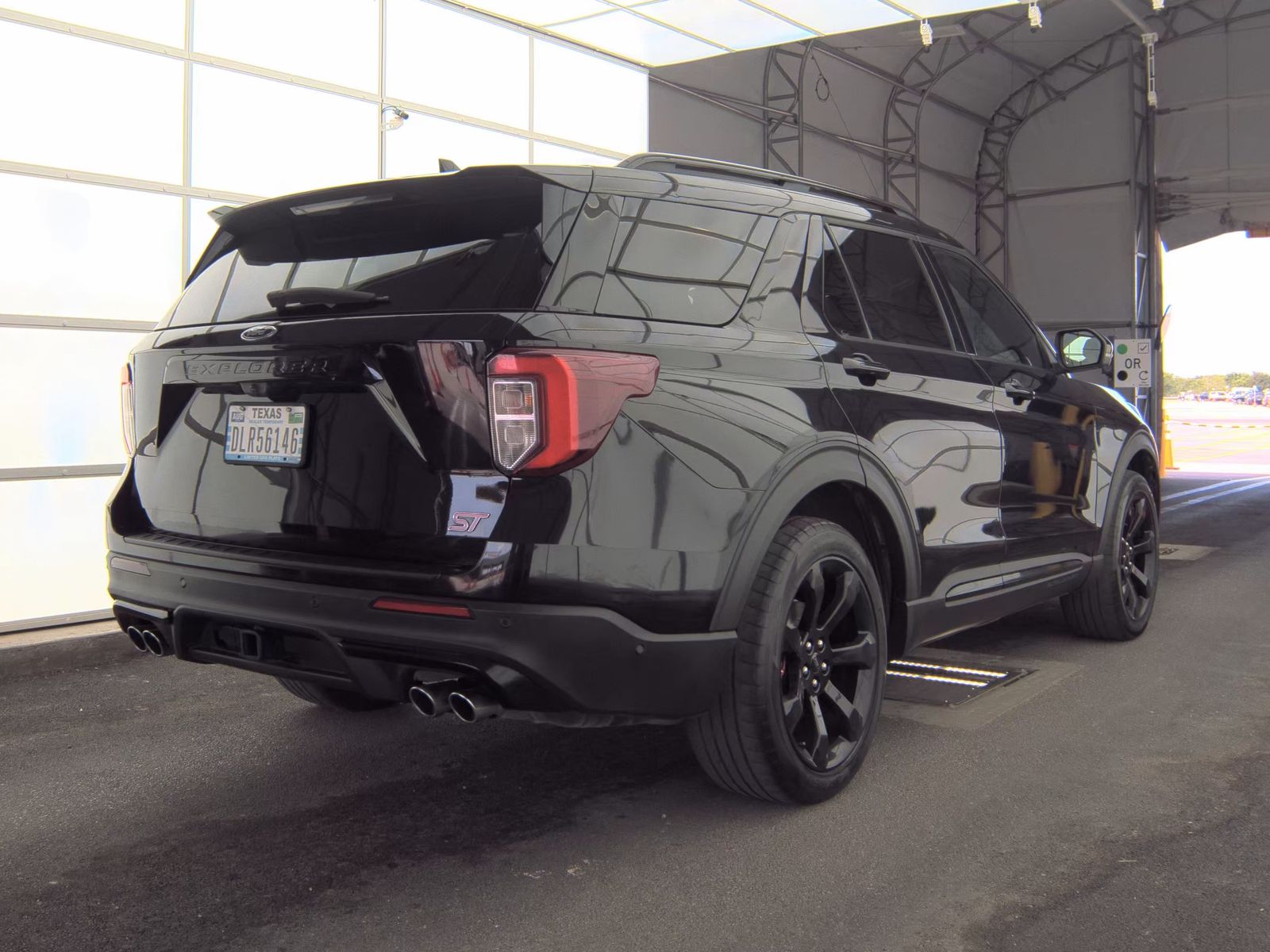 FORD EXPLORER - 6