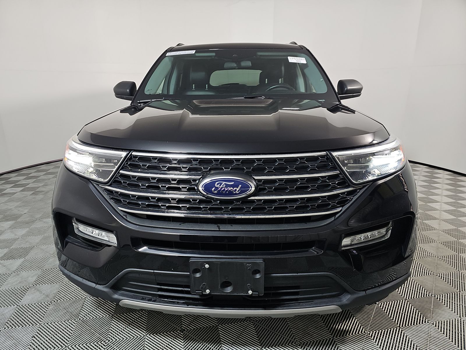 FORD EXPLORER - 3