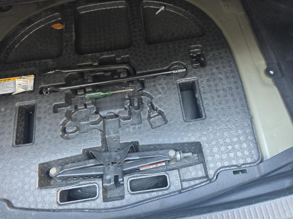 TOYOTA CAMRY - 8