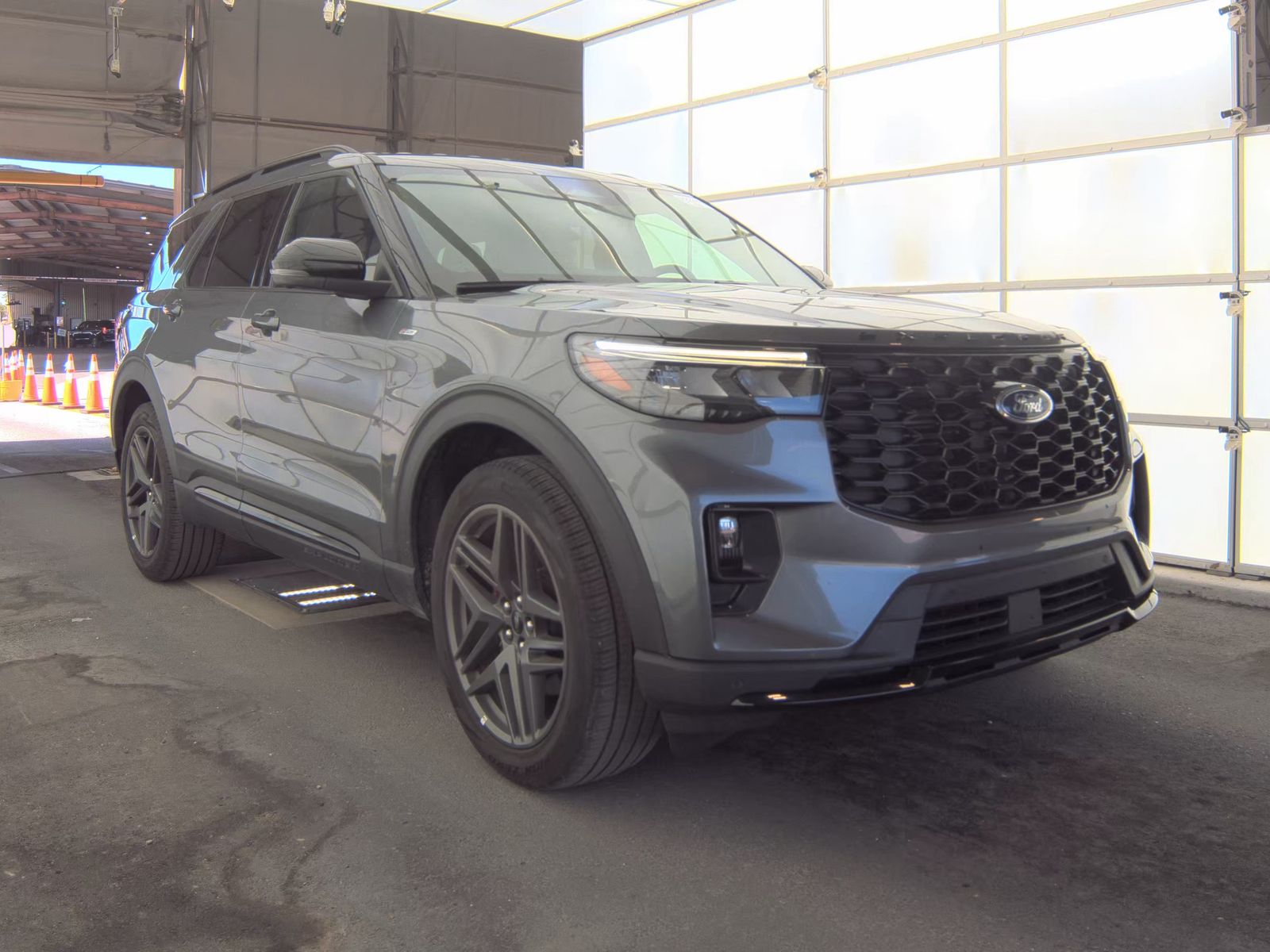 FORD EXPLORER - 4