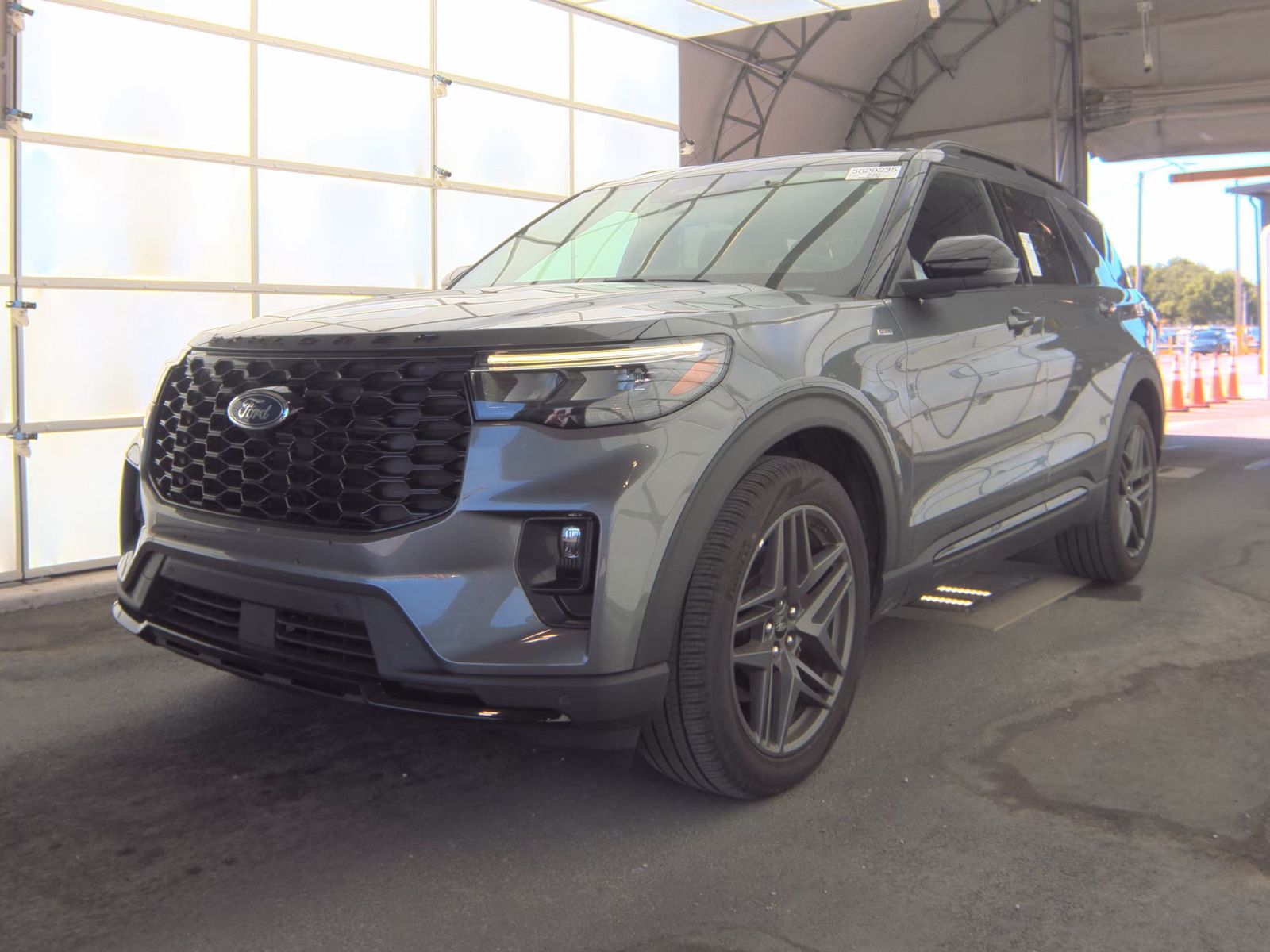 FORD EXPLORER - 1
