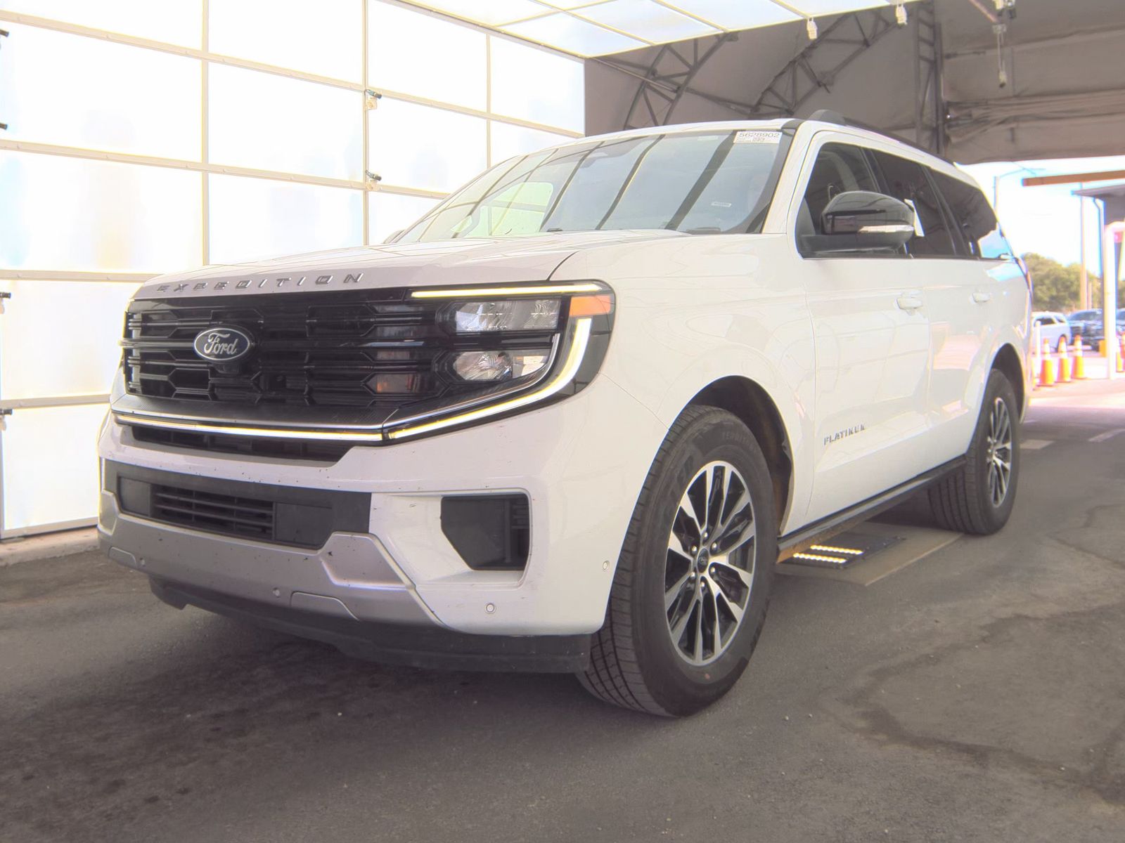 FORD EXPEDITION - 1