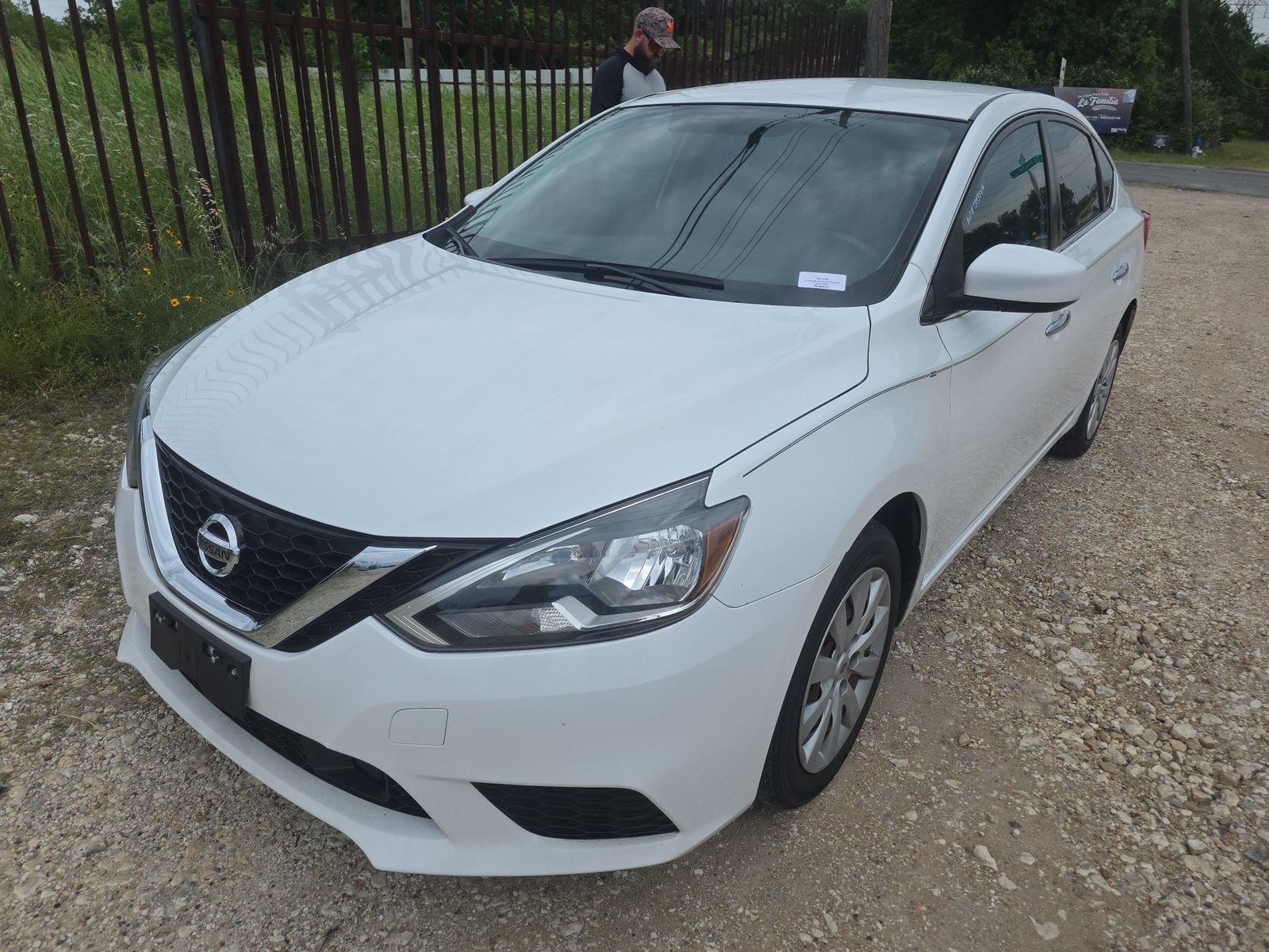 NISSAN SENTRA - 1