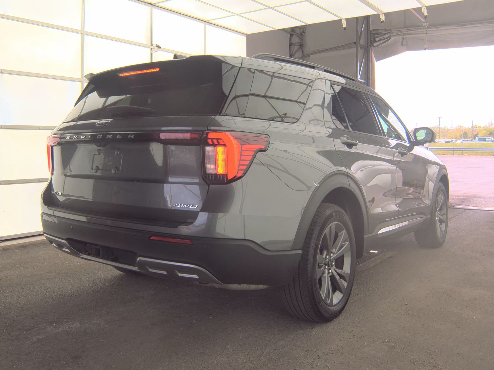 FORD EXPLORER - 6