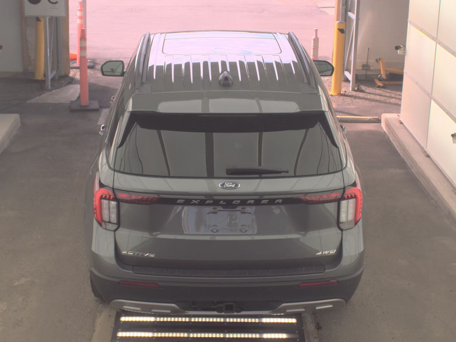 FORD EXPLORER - 7