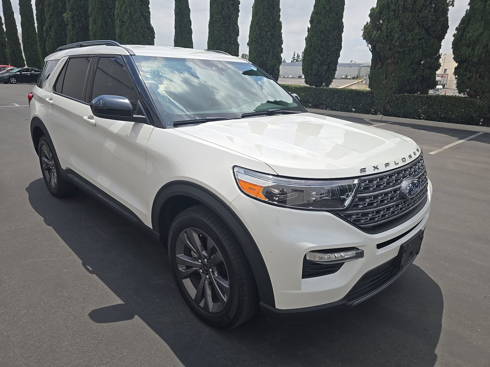 FORD EXPLORER - 4