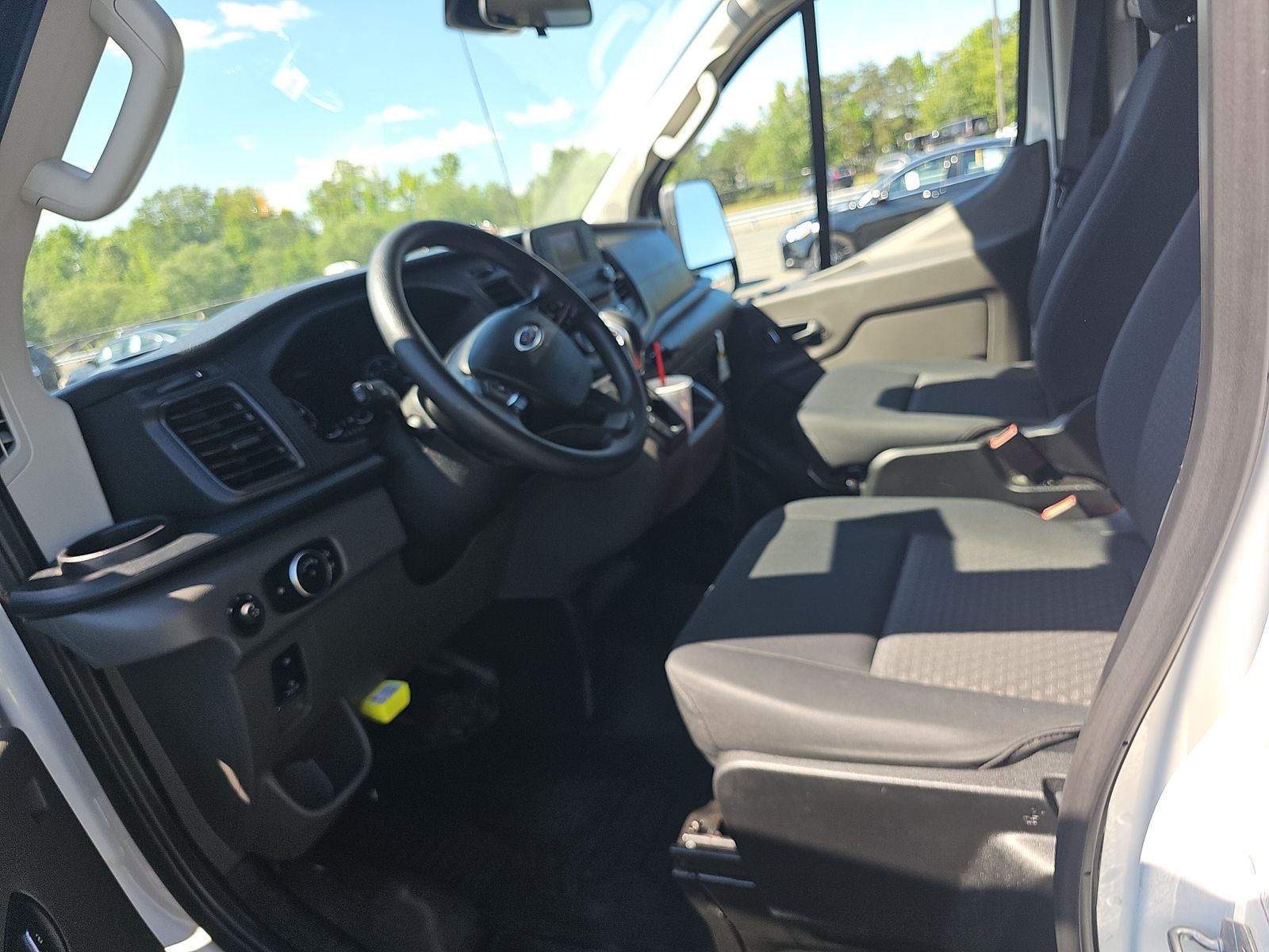 FORD TRANSIT 250 - 8