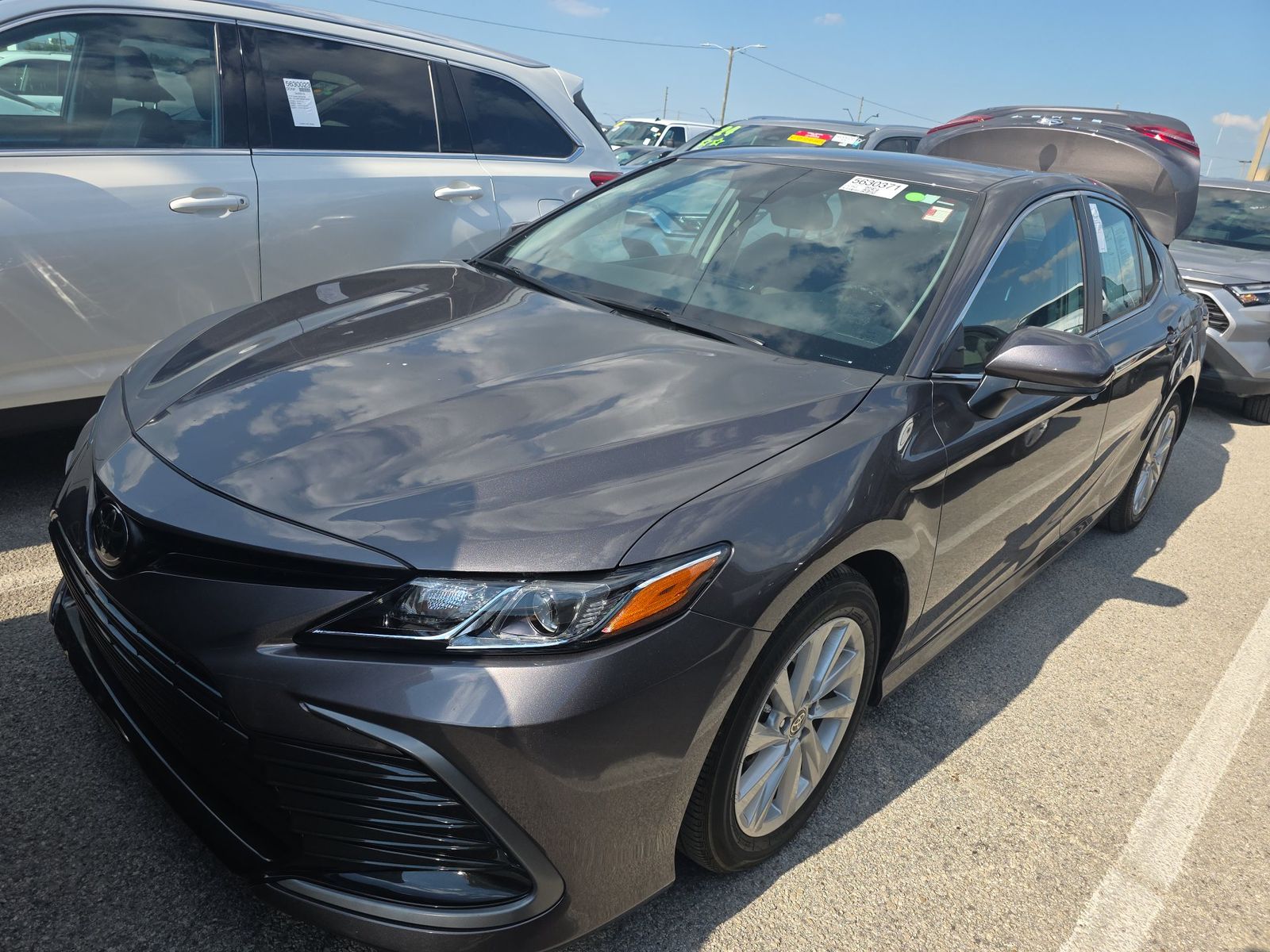 TOYOTA CAMRY - 1