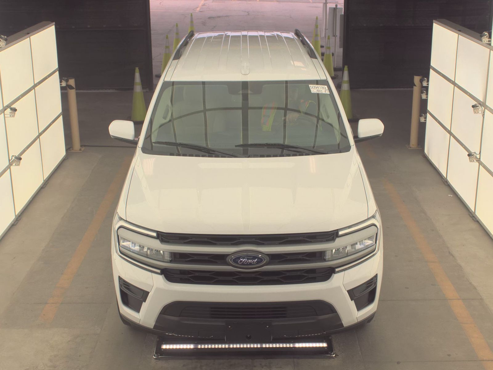 FORD EXPEDITION - 3