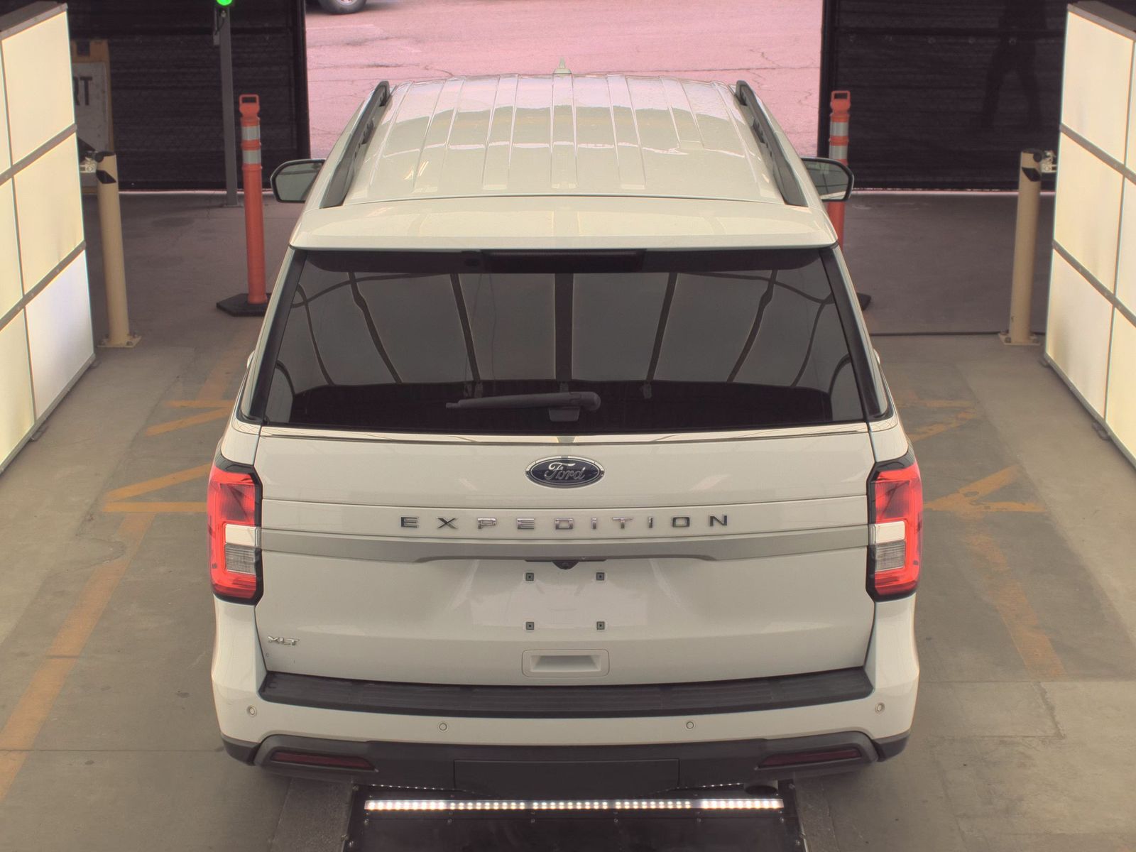 FORD EXPEDITION - 7