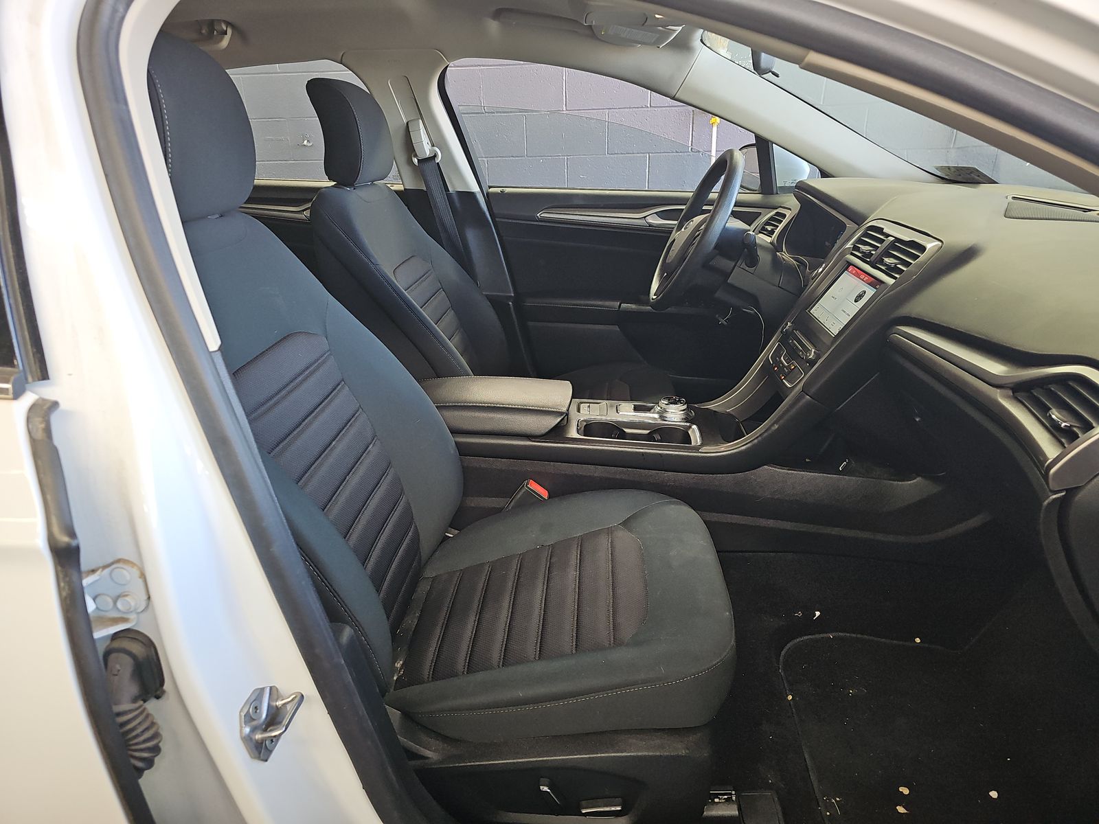 FORD FUSION - 9