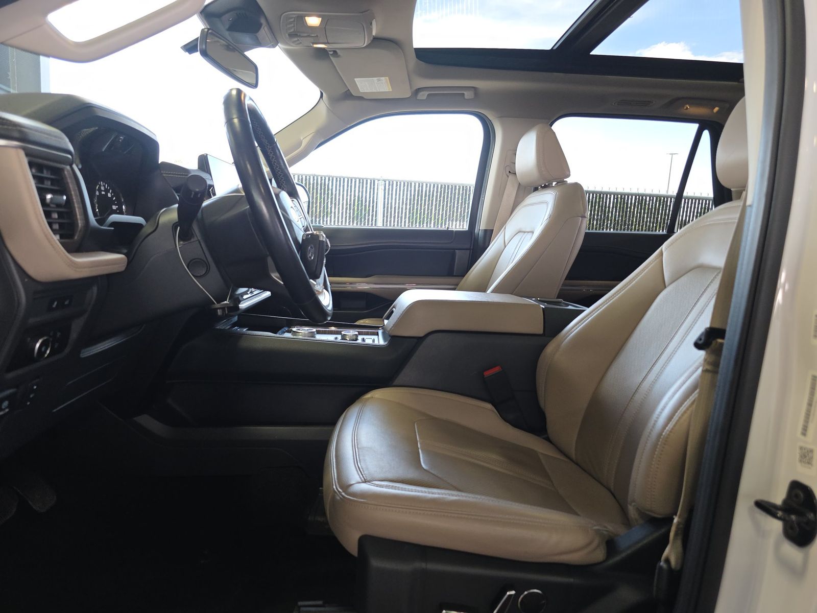 FORD EXPEDITION - 8