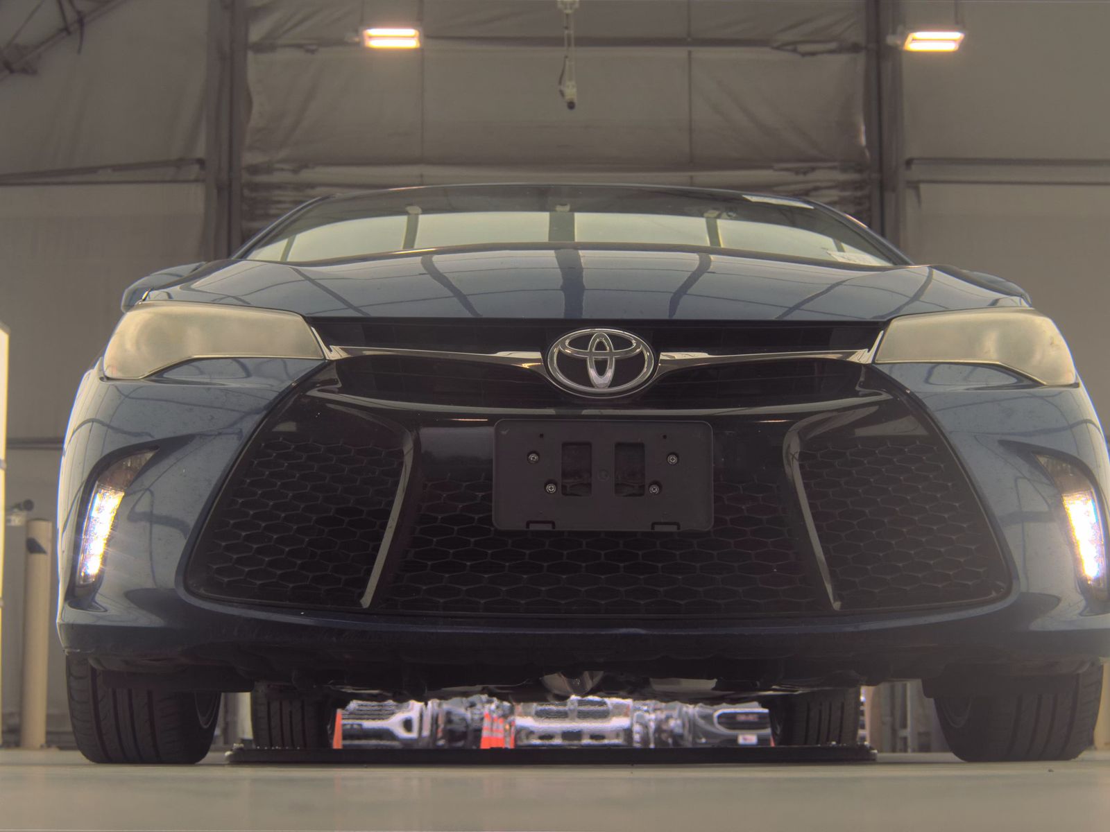 TOYOTA CAMRY - 4